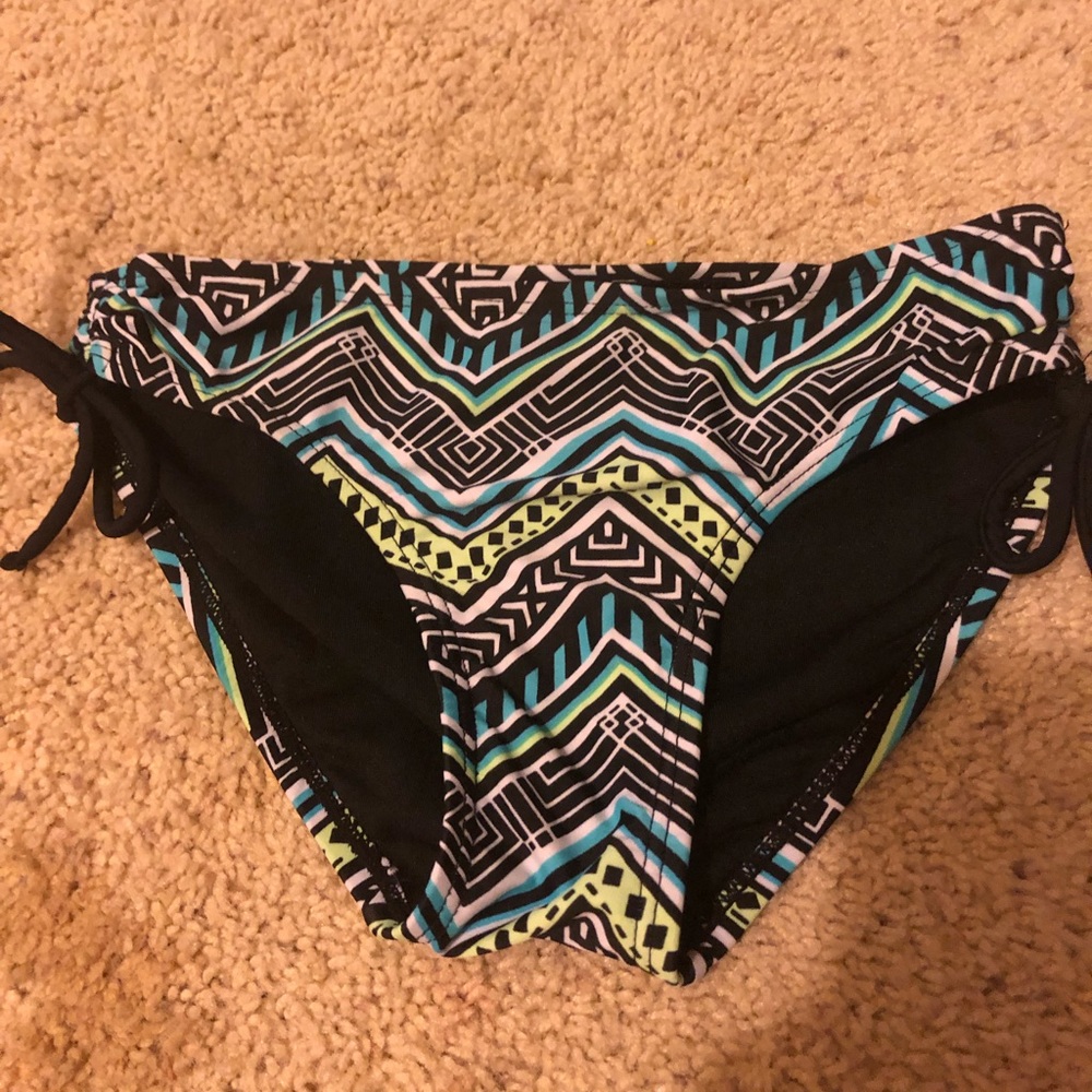 Bathing suit bottoms
